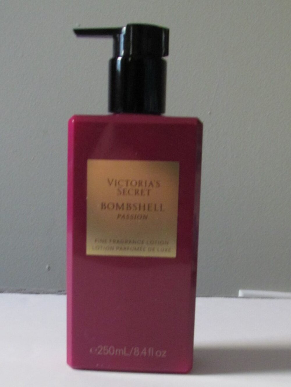 Victoria's Secret Bombshell Passion Fine Fragrance Lotion 8.4 fl. oz, NEW